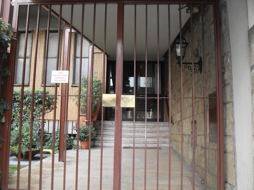 Residenza Giulia Otel Floransa Dış mekan fotoğraf