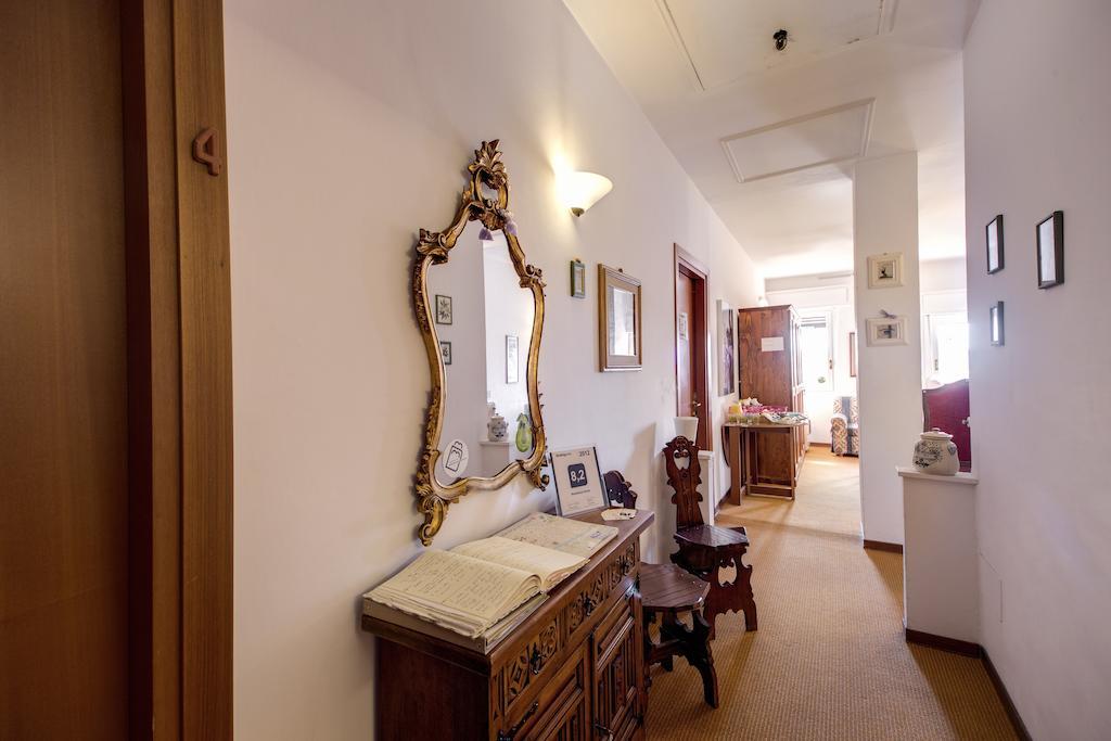 Residenza Giulia Otel Floransa Dış mekan fotoğraf