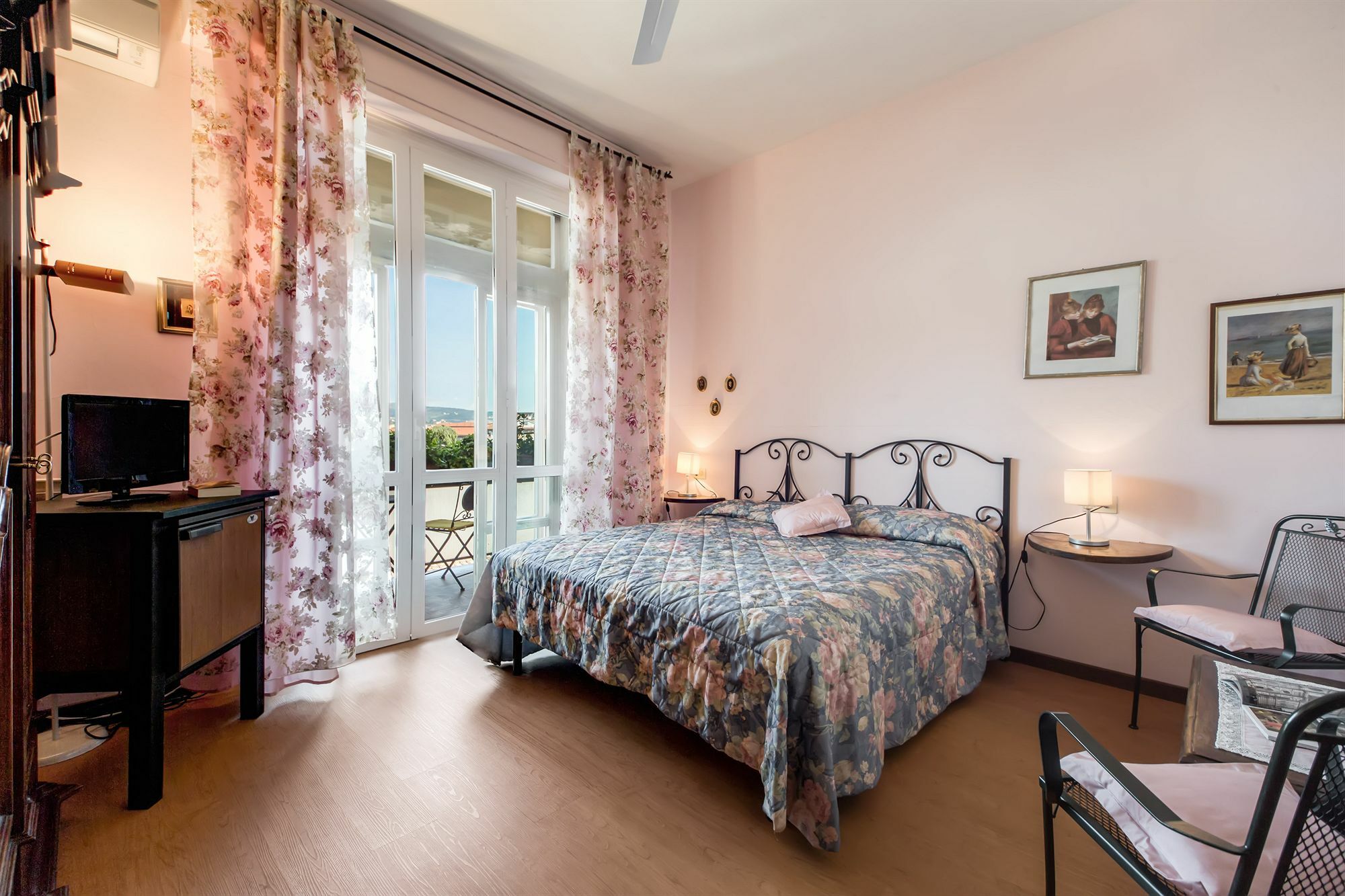Residenza Giulia Otel Floransa Dış mekan fotoğraf